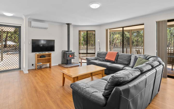 Superior 3 Bedroom - Lounge area